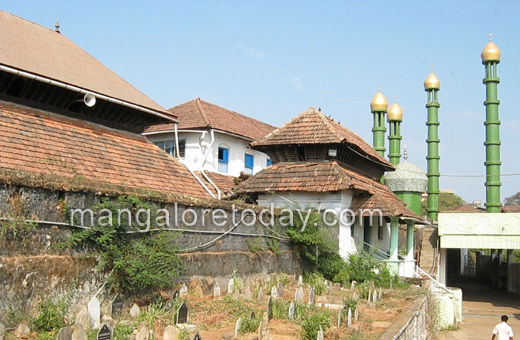 Zeenath Baksh Masjid, Bunder, Mangalore